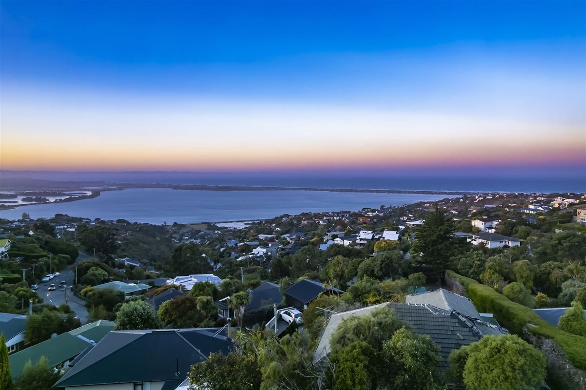 192 Mount Pleasant Road, Mount Pleasant, Christchurch - Carousel 1