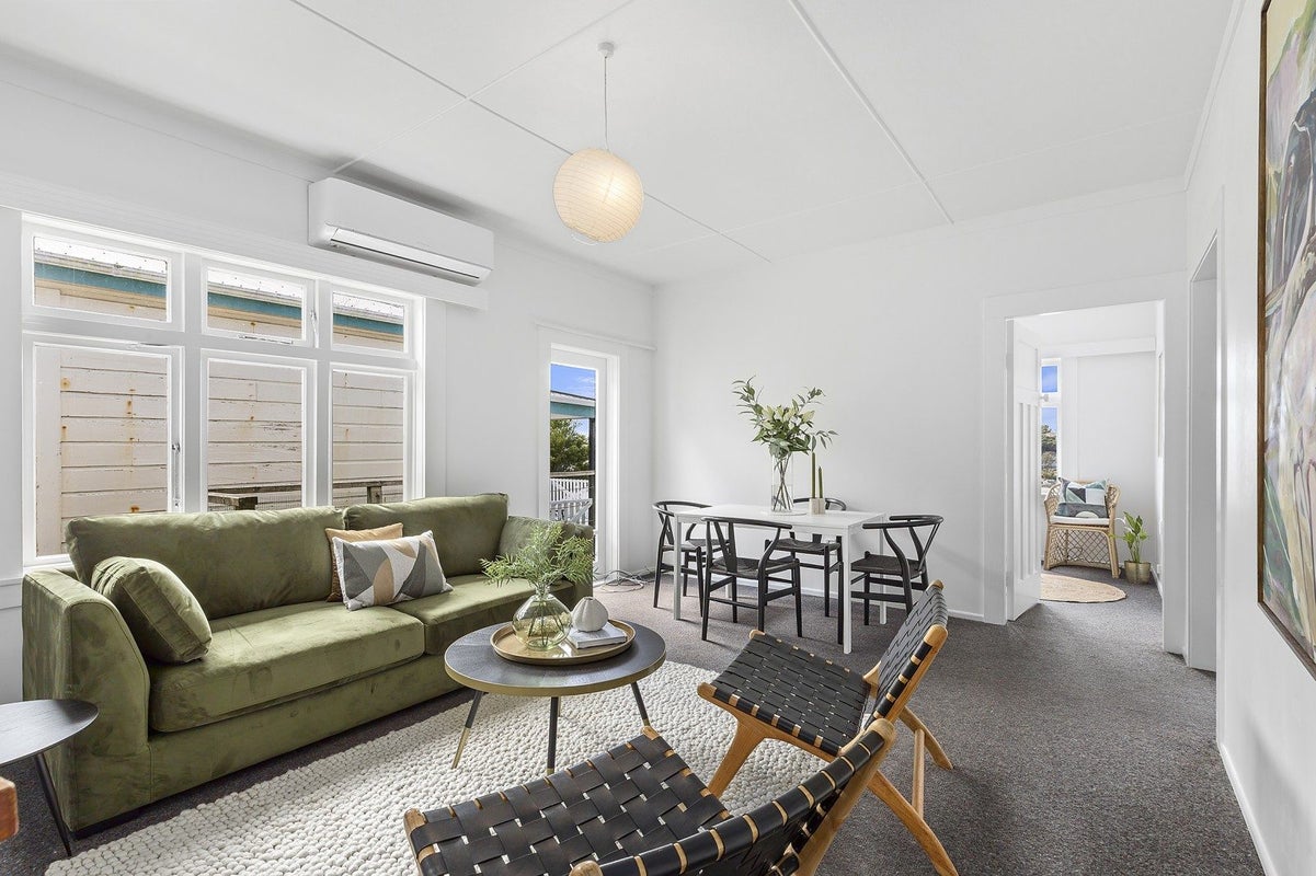15 Charlotte Avenue, Brooklyn, Wellington - Carousel 2
