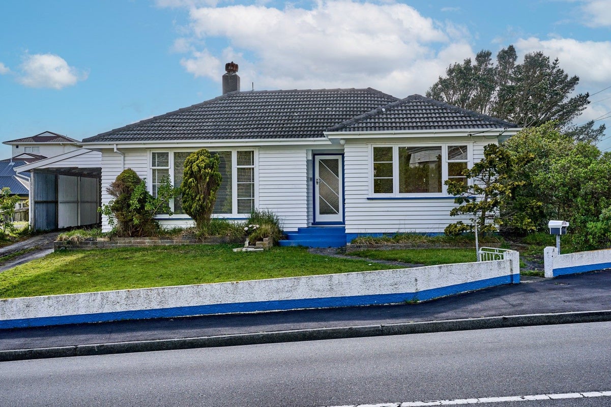6 Cunliffe Street, Johnsonville, Wellington - Carousel 1