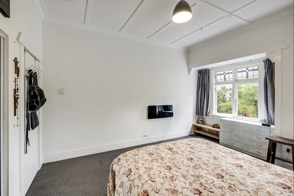 8 France Road, Bluff Hill, Napier - Carousel 14