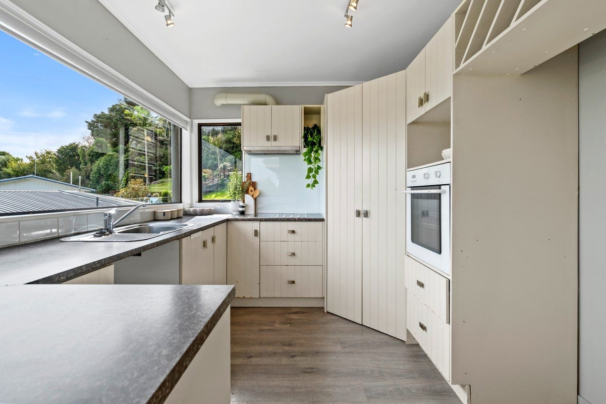 37 Tanekaha Drive, Parahaki, Whangarei - Carousel 2