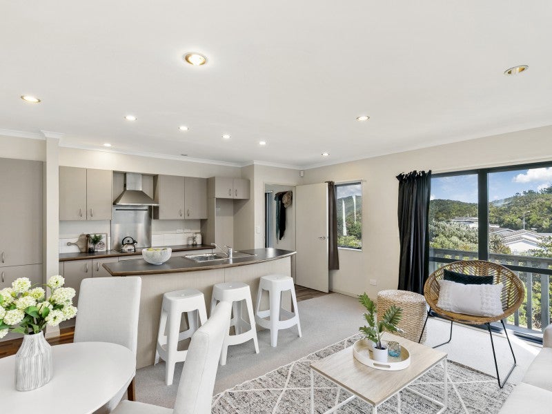 96A Montgomery Avenue, Karori, Wellington - Carousel 2