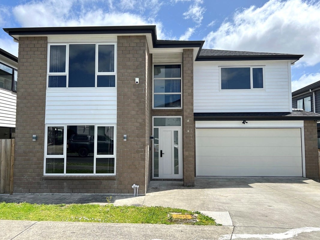 21 Calcite Avenue, Flat Bush, Auckland - Carousel 2