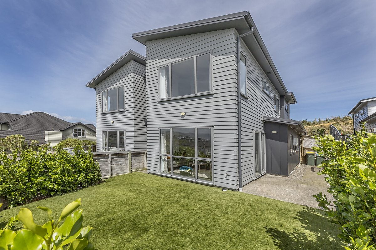 84 Endeavour Drive, WHITBY, PORIRUA - Carousel 1