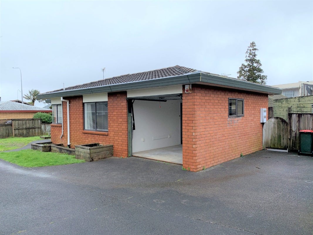 2/861 Manukau Road, Onehunga, Auckland - Carousel 2