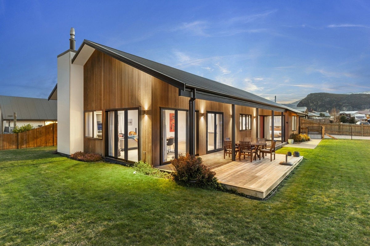 8 Hebbard Court, Albert Town, Wanaka - Carousel 1
