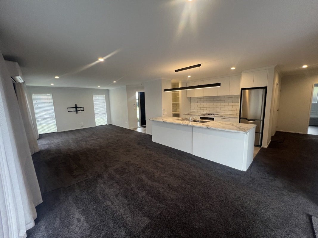 10 Calder Street, Marshland, Christchurch - Carousel 2