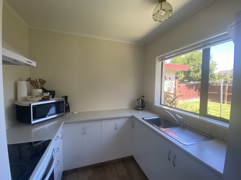 3 Balmoral Place, Allenton, Ashburton - Carousel 2