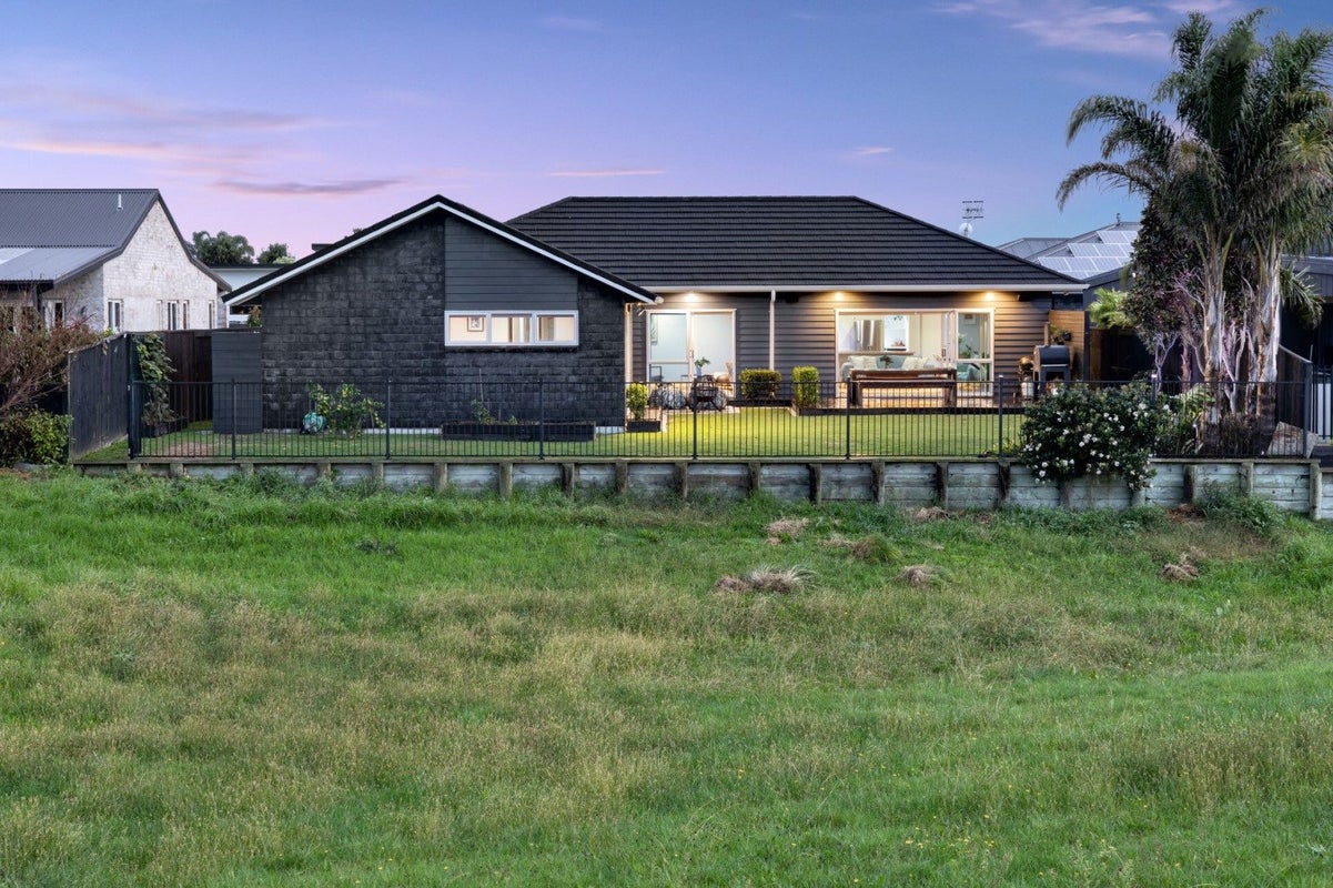 36 Selliera Place, Papamoa Beach, Papamoa - Carousel 2