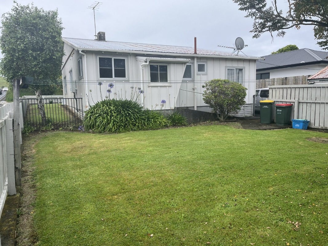 67 Bayly Road, Blagdon, New Plymouth - Carousel 15