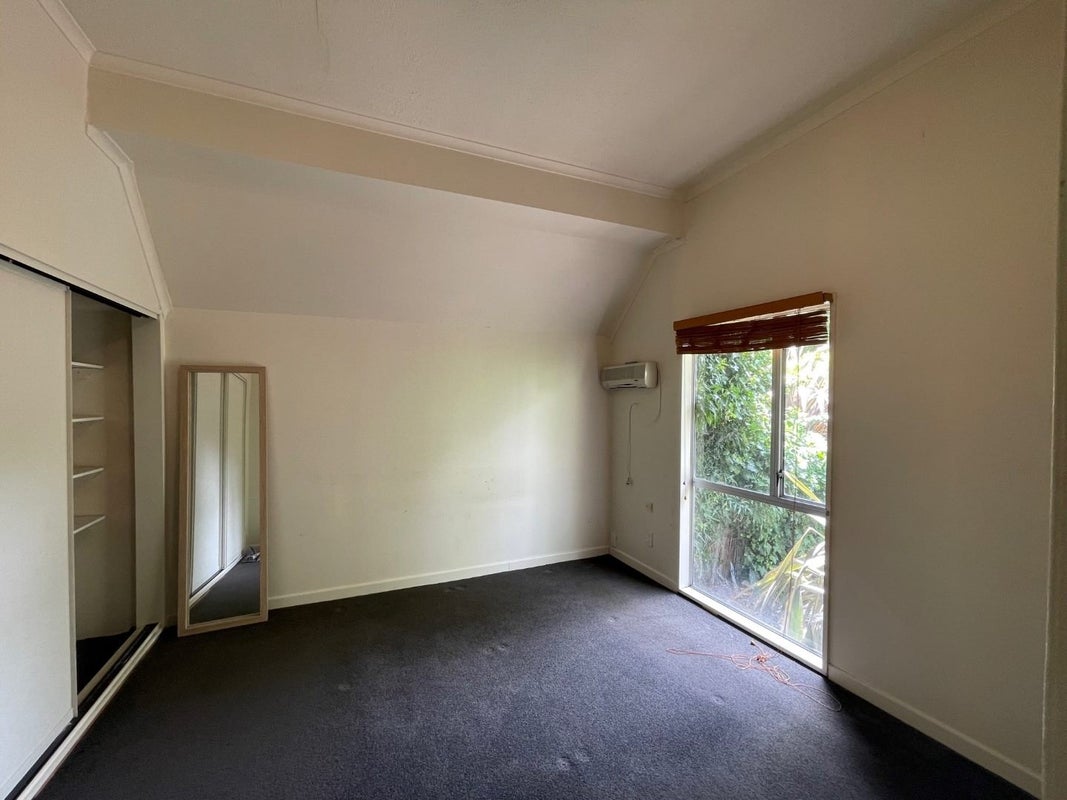 80B Albert Terrace, Saint Martins, Christchurch - Carousel 2