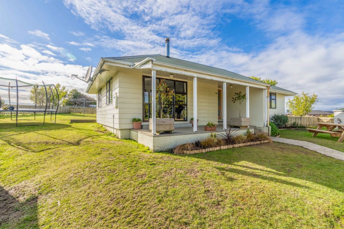 194 John Street, Heidelberg, Invercargill - Carousel 1