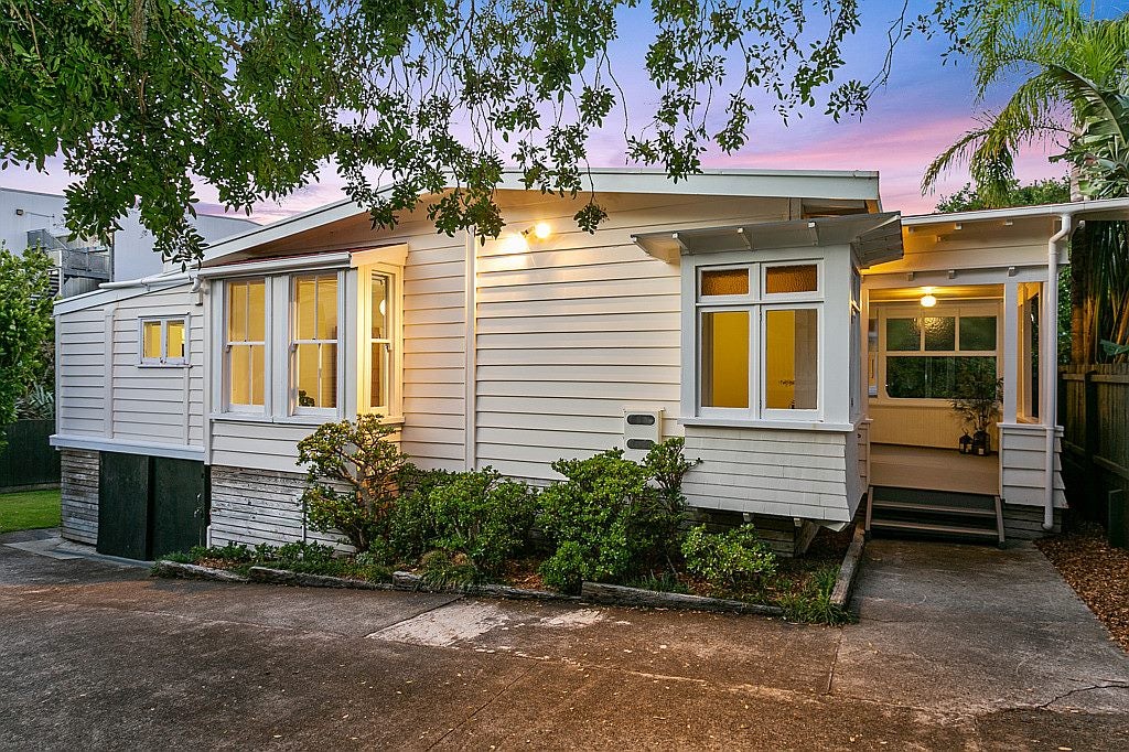 53B Sackville Street, Grey Lynn, Auckland - Carousel 2