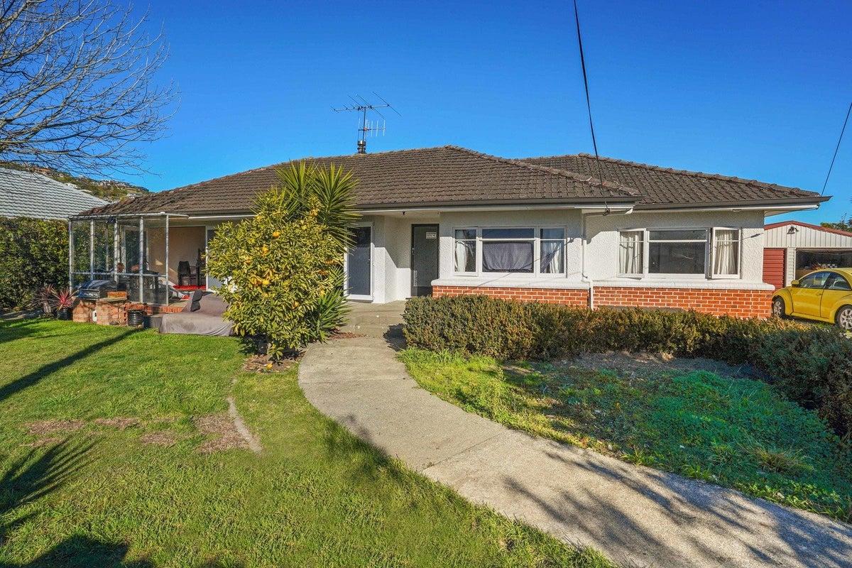 25 Green Street, Tahunanui, Nelson - Carousel 2