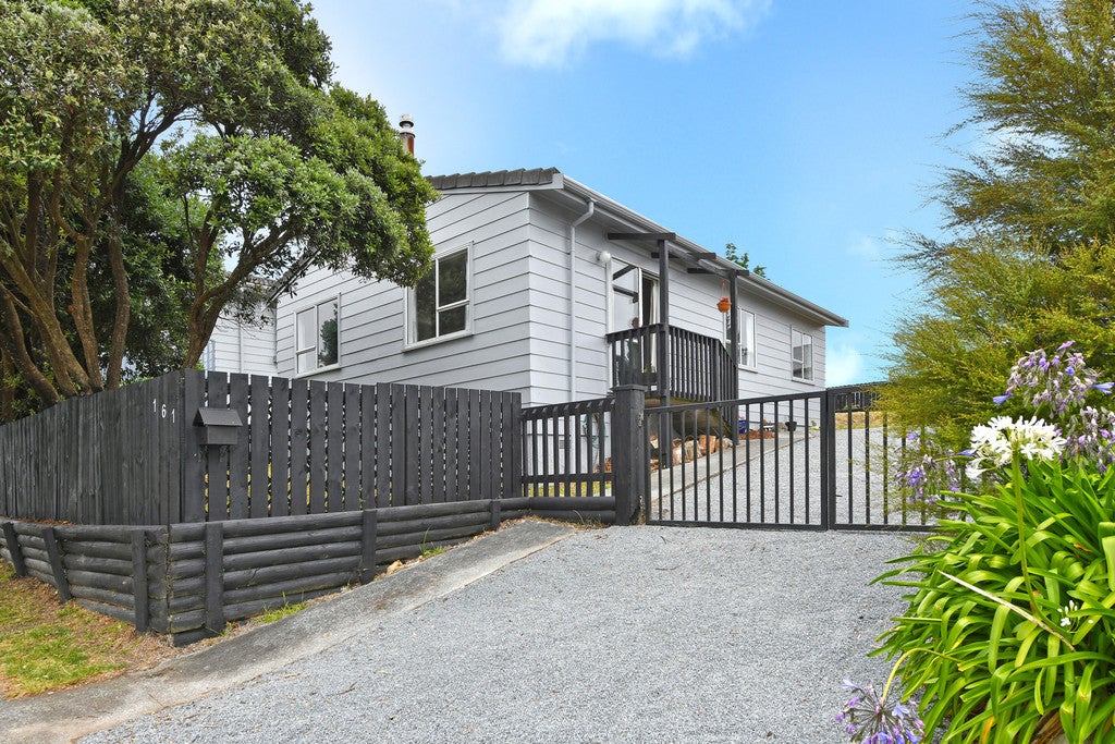 161 Holborn Drive, Stokes Valley, Lower Hutt - Carousel 1