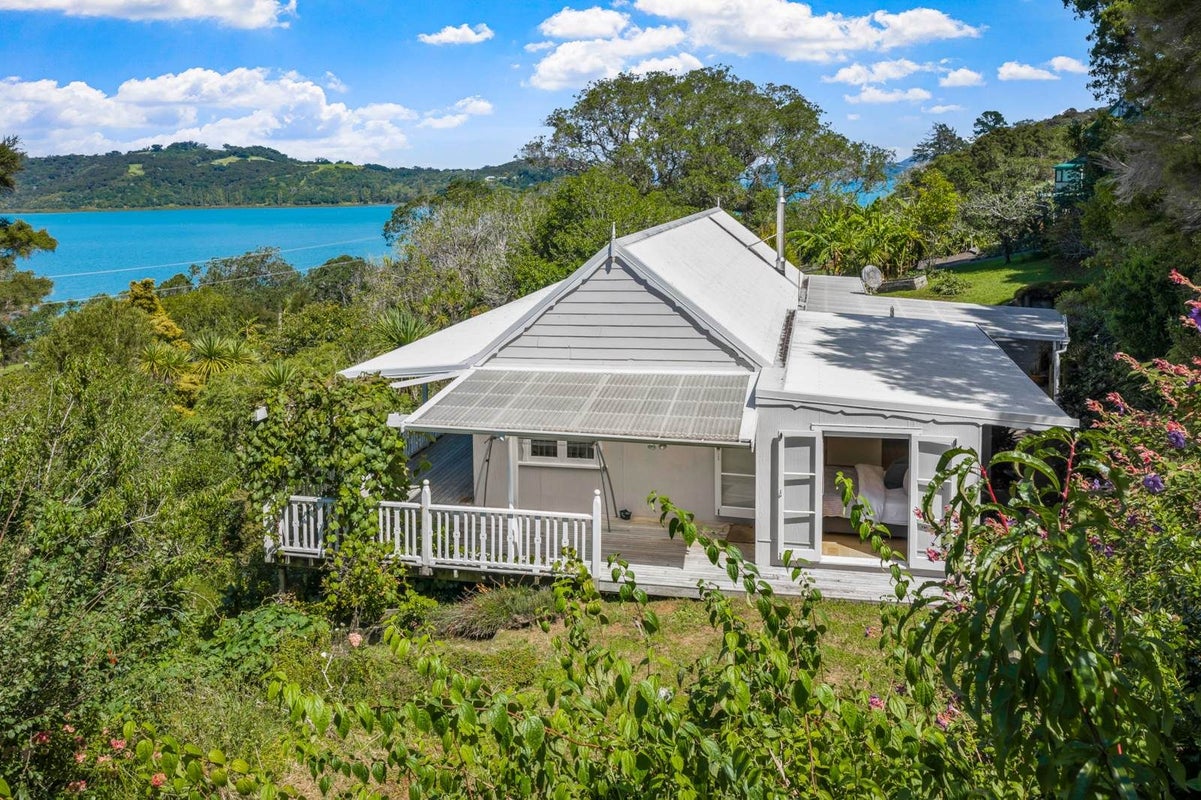 6 Young Street, Mahurangi East, Warkworth - Carousel 2
