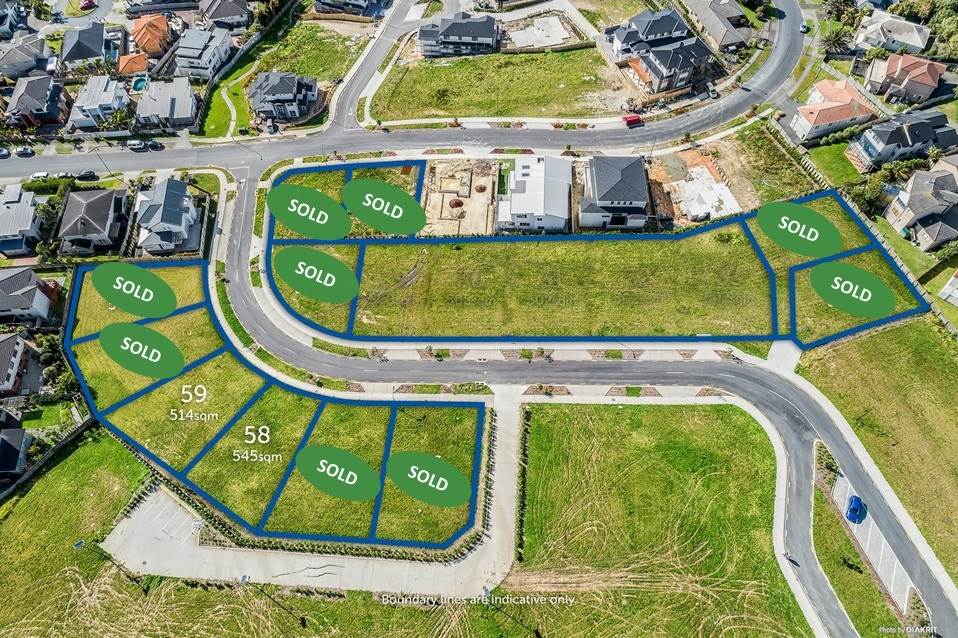 40 Fernhill Way, Oteha, Auckland - Carousel 1