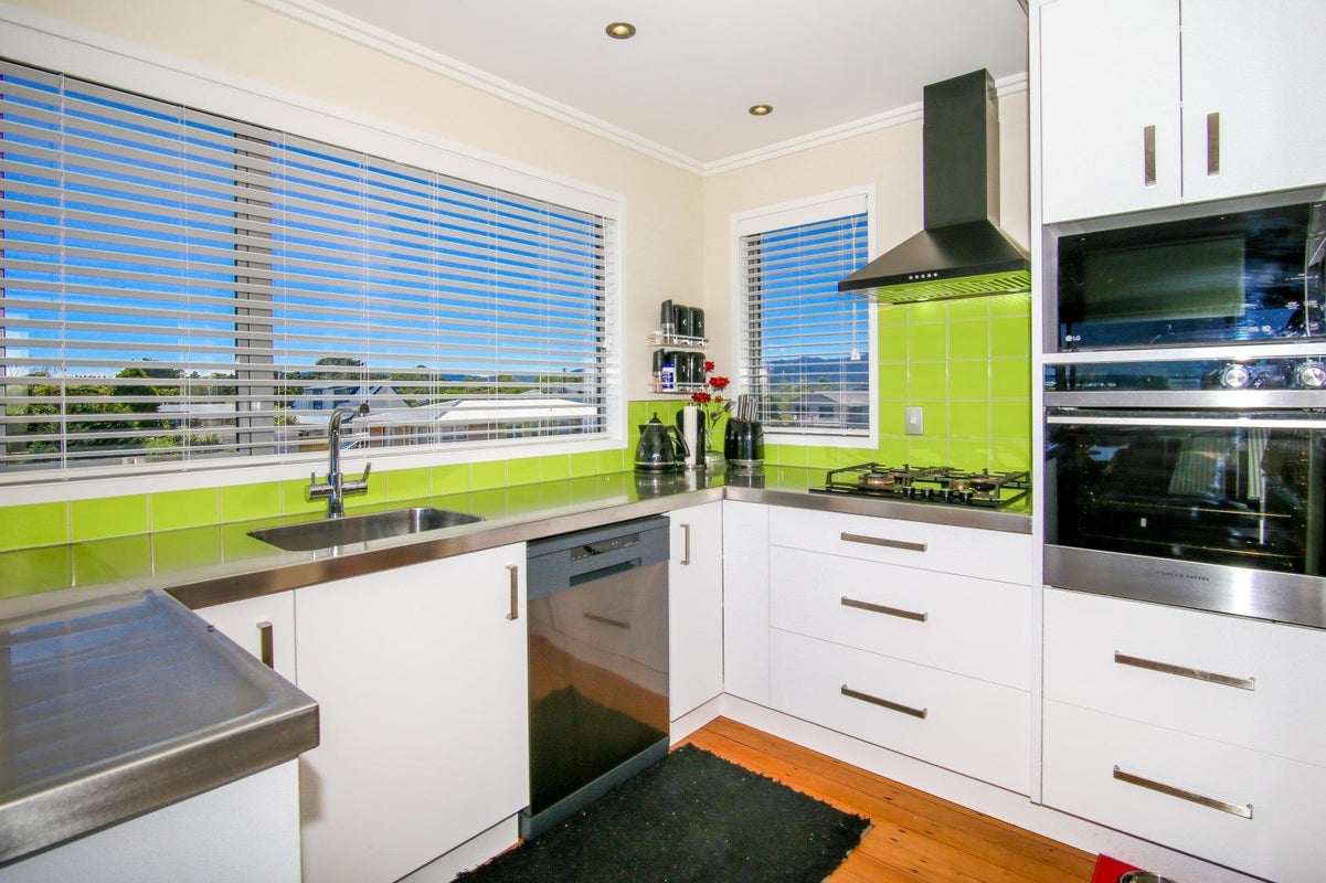 4 Kupe Street, Carters Beach, Westport - Carousel 2