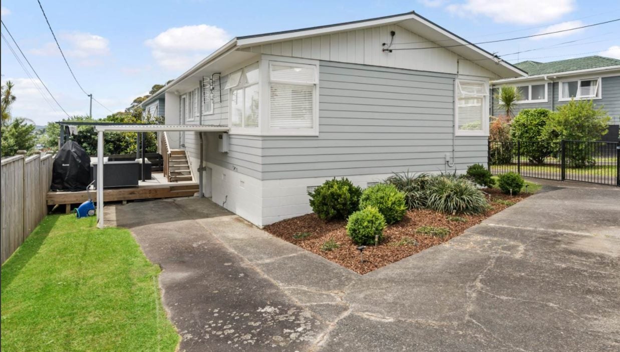1/12 Firth Road, Torbay, Auckland - Carousel 2