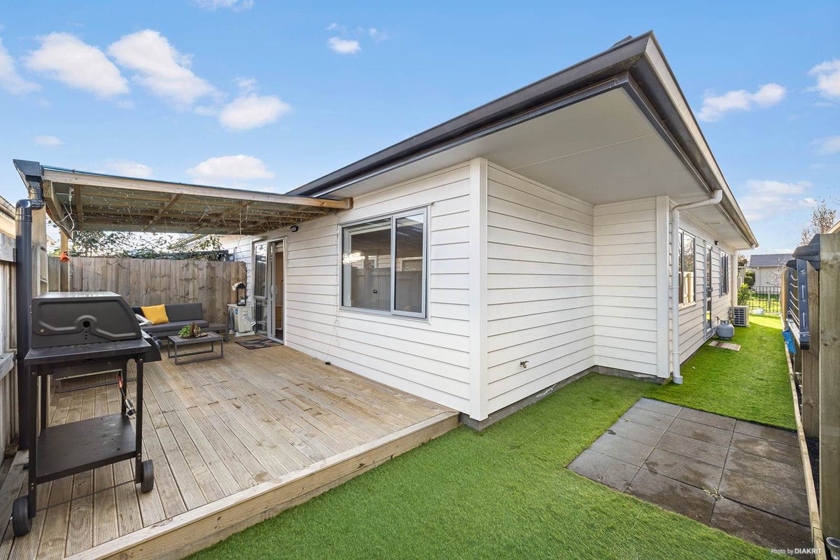 83 Kuaka Drive, Takanini, Auckland - Carousel 18