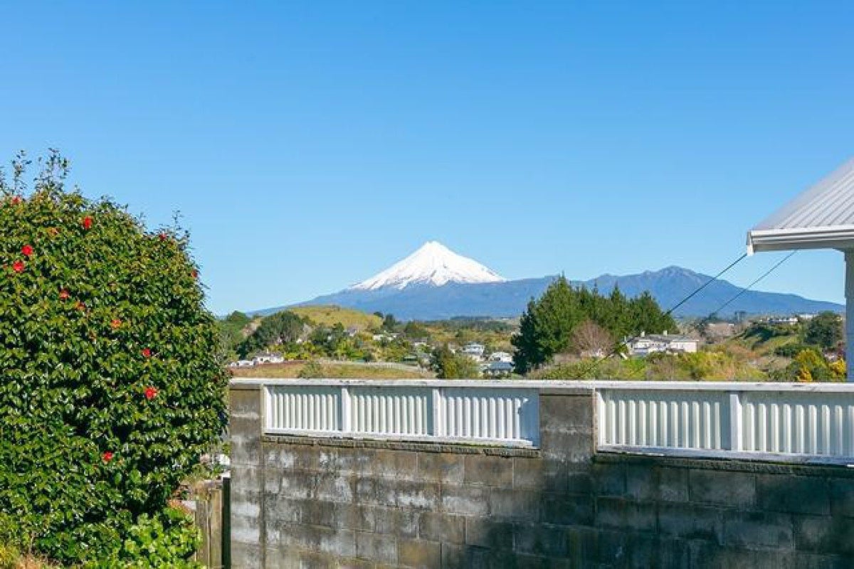 6/44 Blagdon Road, Blagdon, New Plymouth - Carousel 10