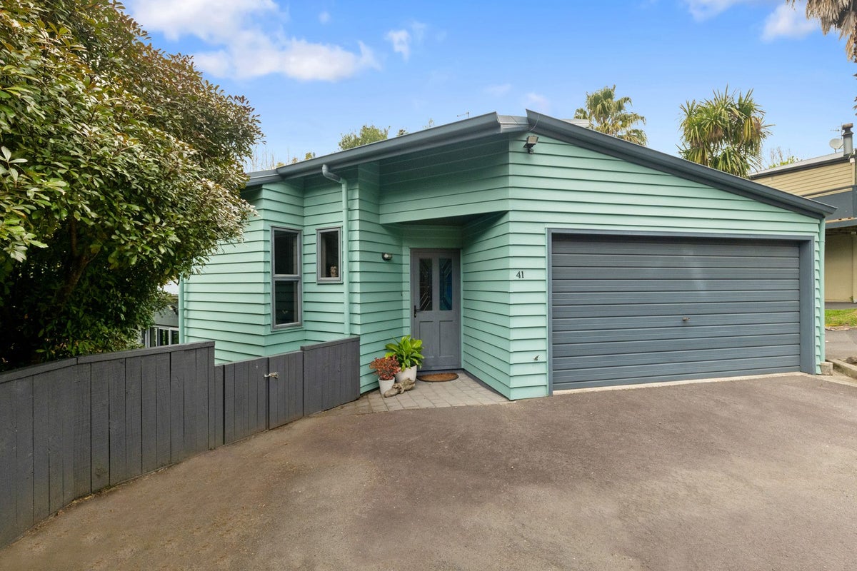 41 Snowden Street, Ohauiti, Tauranga, Bay Of Plenty - Carousel 2
