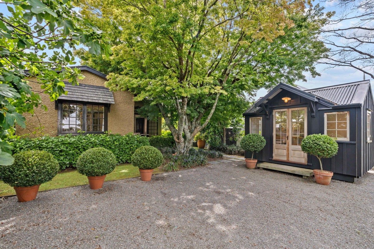 28 Kempton Street, Greytown - Carousel 1