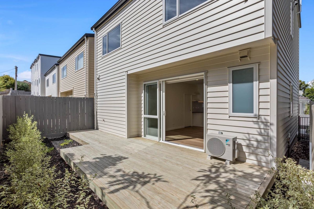 50F Lyttelton Avenue, Forrest Hill, Auckland - Carousel 9