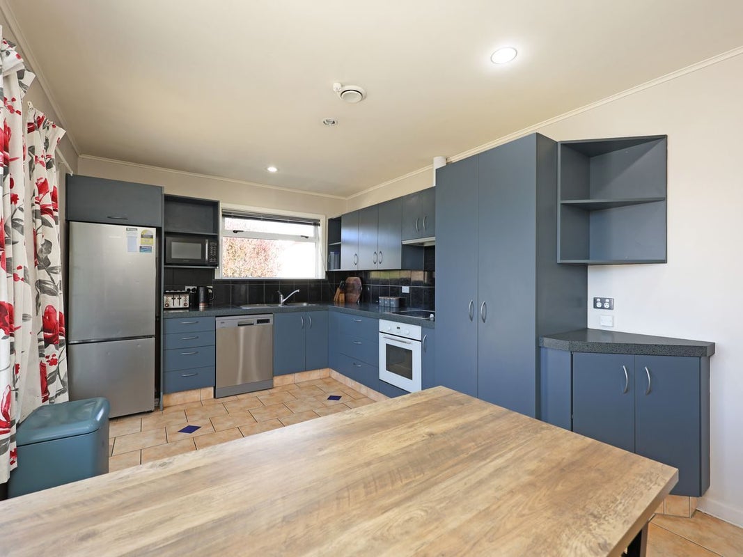 7 Dalmeny Street, Oamaru North, Oamaru - Carousel 2