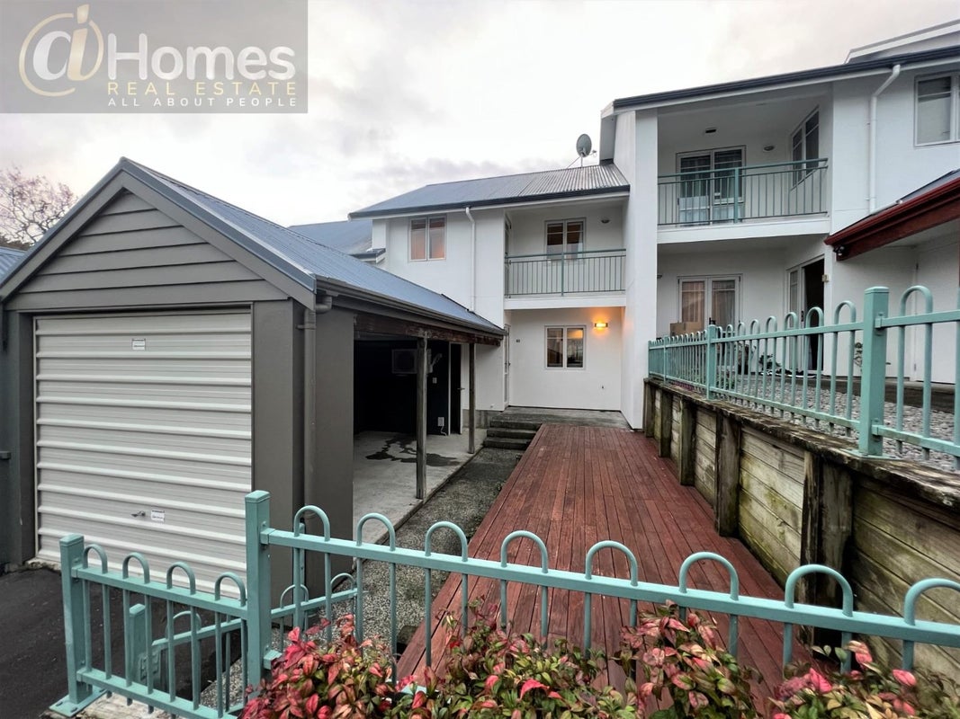 61 Winery Way, Henderson, Auckland - Carousel 1