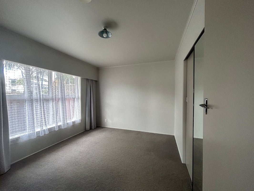 1/32 Northcote Road, Takapuna, Auckland - Carousel 2