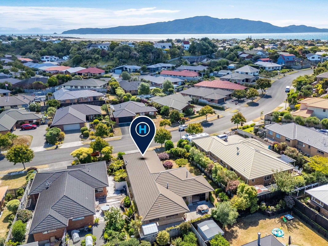 31 Campion Road, Waikanae Beach, Waikanae - Carousel 2