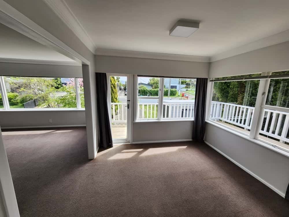 6 Gray Avenue, Paraparaumu Beach, Paraparaumu - Carousel 1