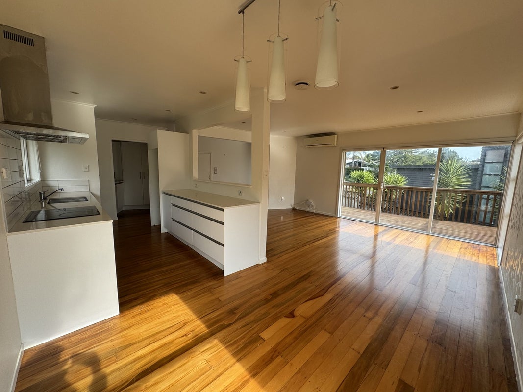 140 Gowing Drive, Meadowbank, Auckland - Carousel 1