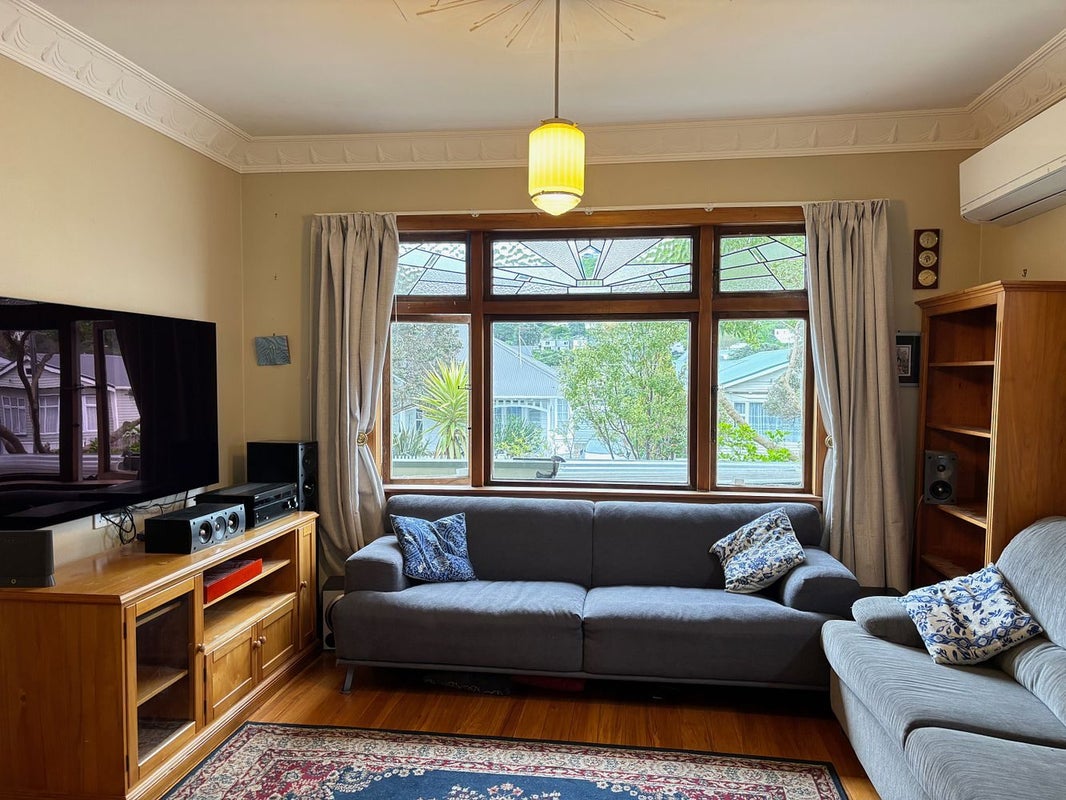 193 Clyde Street, Island Bay, Wellington - Carousel 2