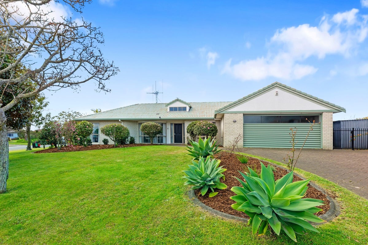 4 Jasmine Place, Mount Maunganui - Carousel 1