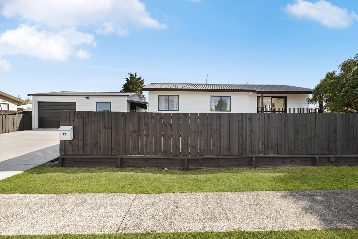 12 Lloyd Drive, Nawton, Hamilton - Carousel 23