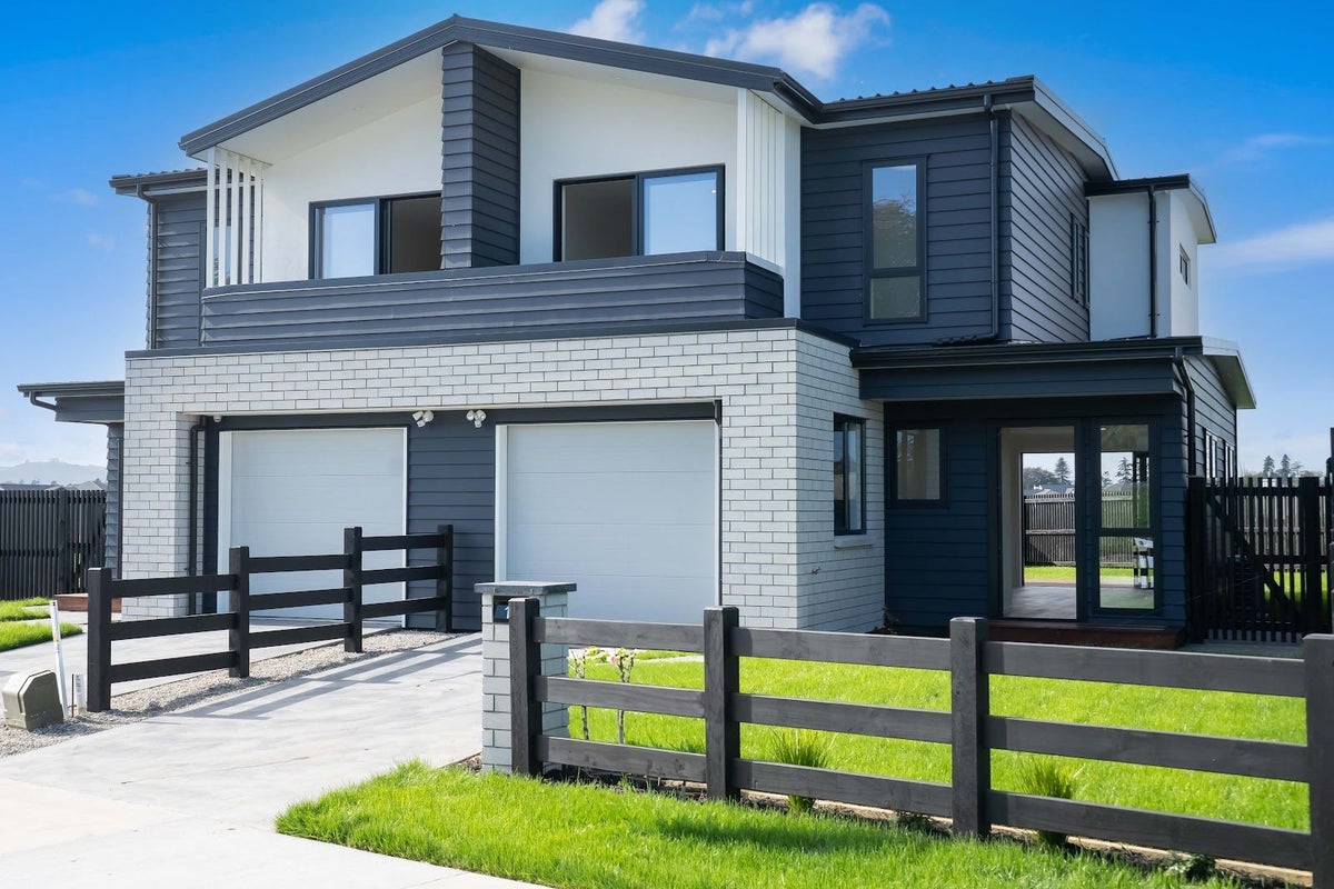 16 Keri Rua Road, Leamington, Cambridge - Carousel 1
