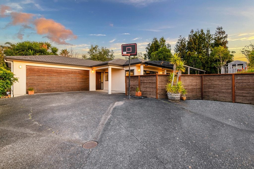44 Roy Maloney Drive, Henderson, Auckland - Carousel 31