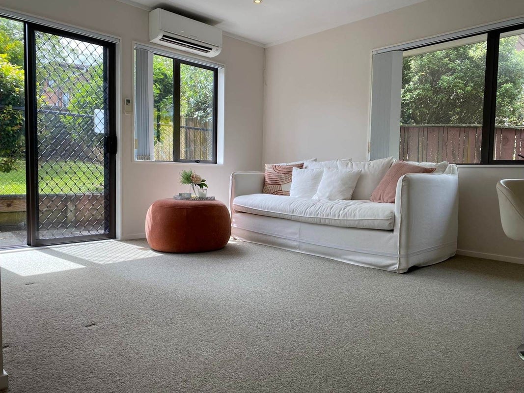 5 Regia Close, Half Moon Bay, Auckland - Carousel 2