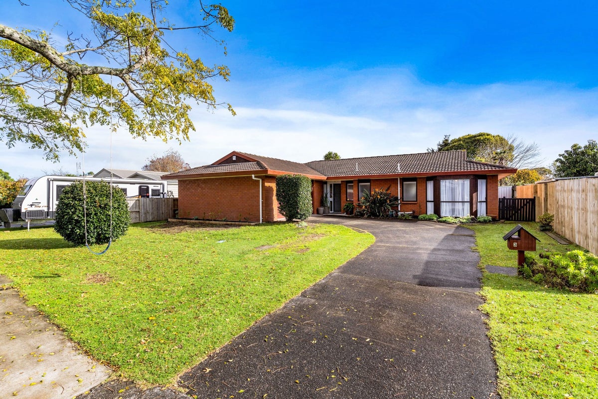 3 Evanda Crescent, Conifer Grove, Takanini - Carousel 1
