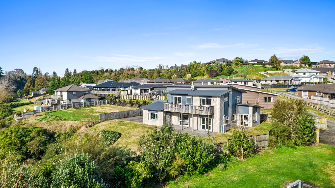 55A Alpers Ridge, Leamington, Cambridge - Carousel 35