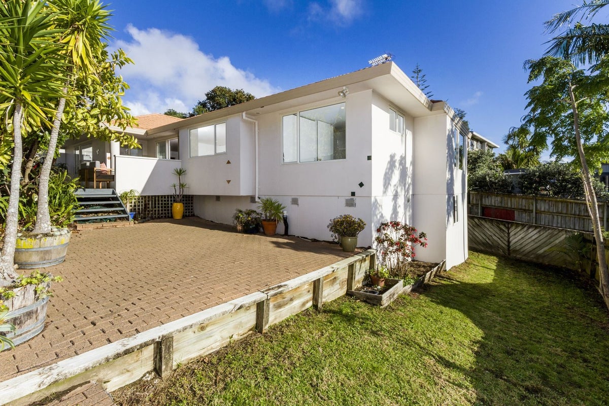 2A GARDEN LANE, Torbay, Auckland - Carousel 2