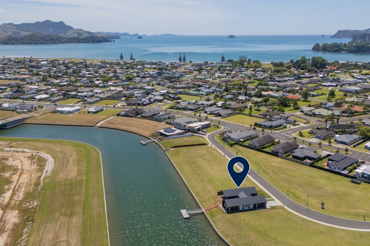 17 Kahu Crescent, Te Rapa Park, Hamilton - Carousel 2