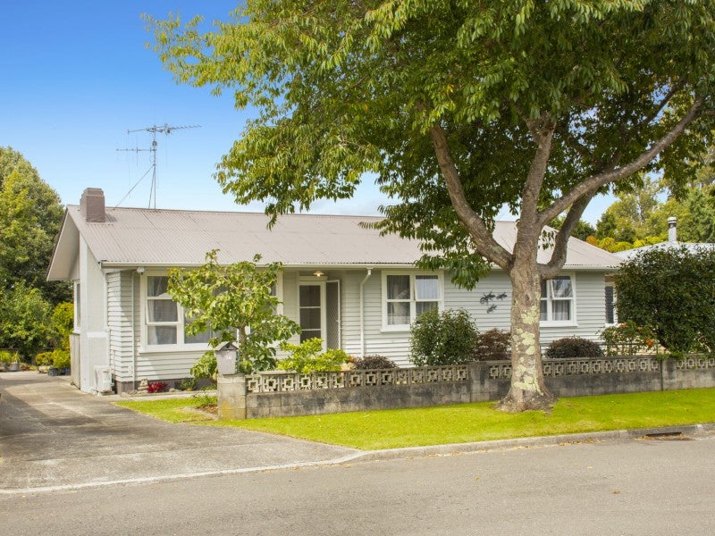 16 Slade Street, Greerton, Tauranga - Carousel 1