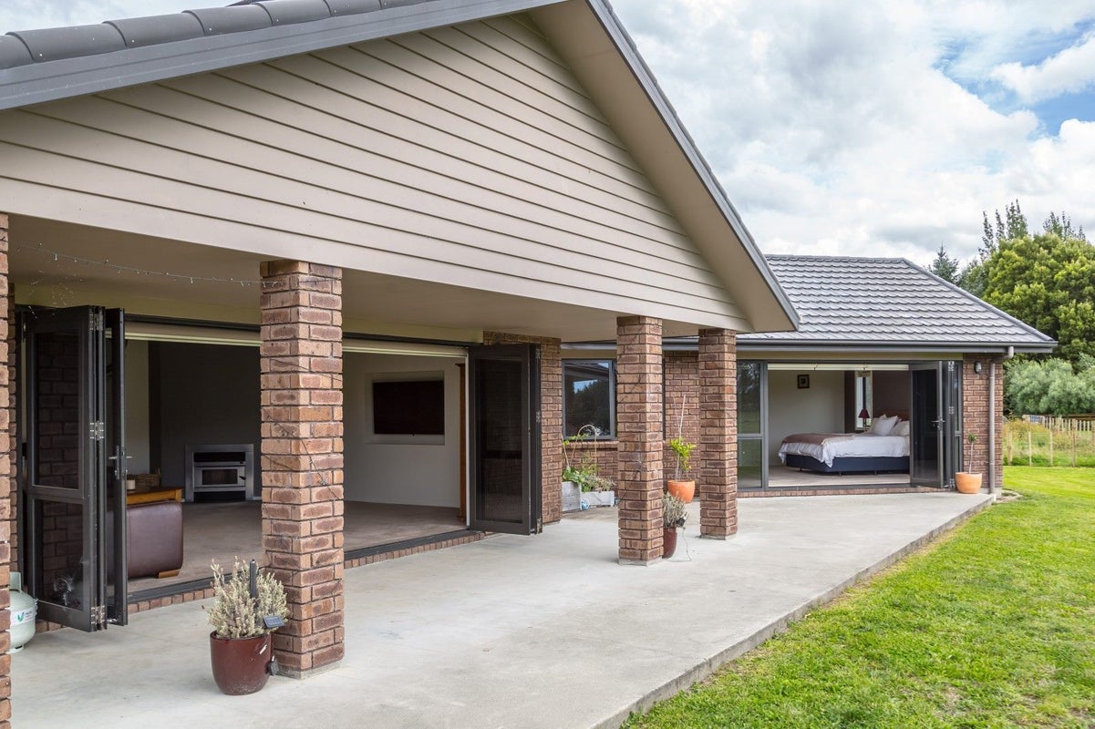 1511 Kahutara Road, Featherston - Carousel 2