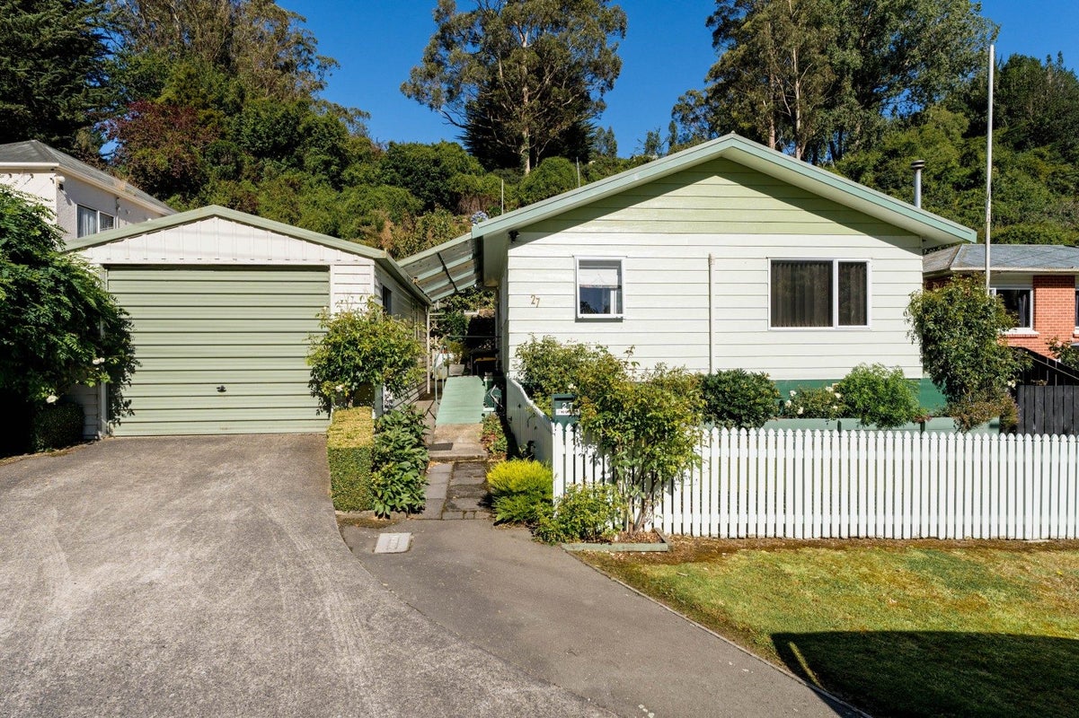 27 Prosser Street, Green Island, Dunedin - Carousel 1