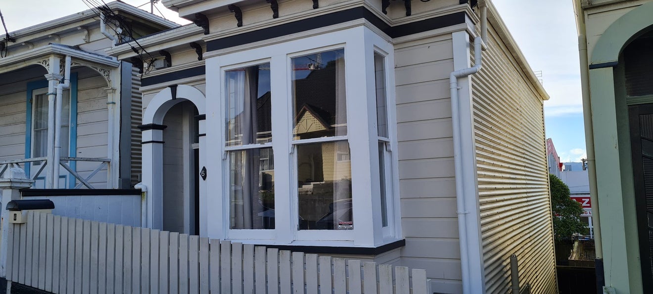 6 Gordon Street, Newtown, Wellington - Carousel 1