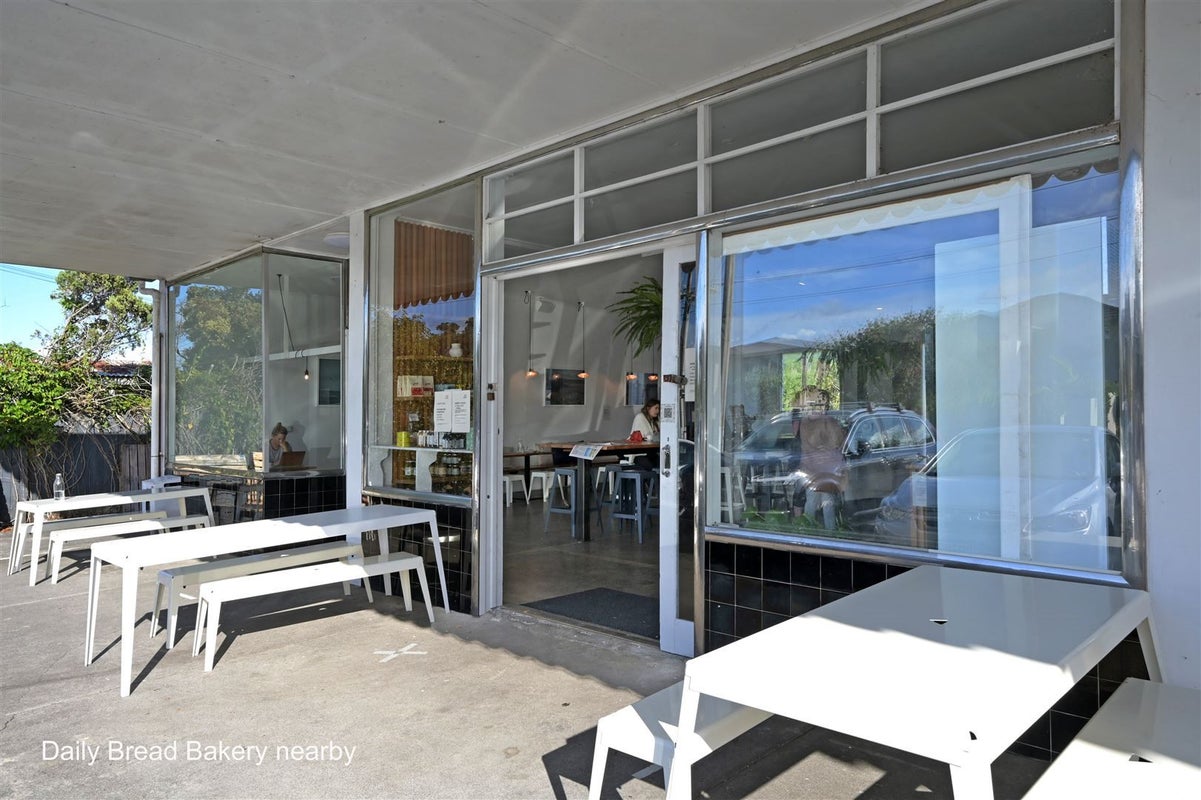 2/5 Elderwood Lane, Belmont, Auckland - Carousel 20