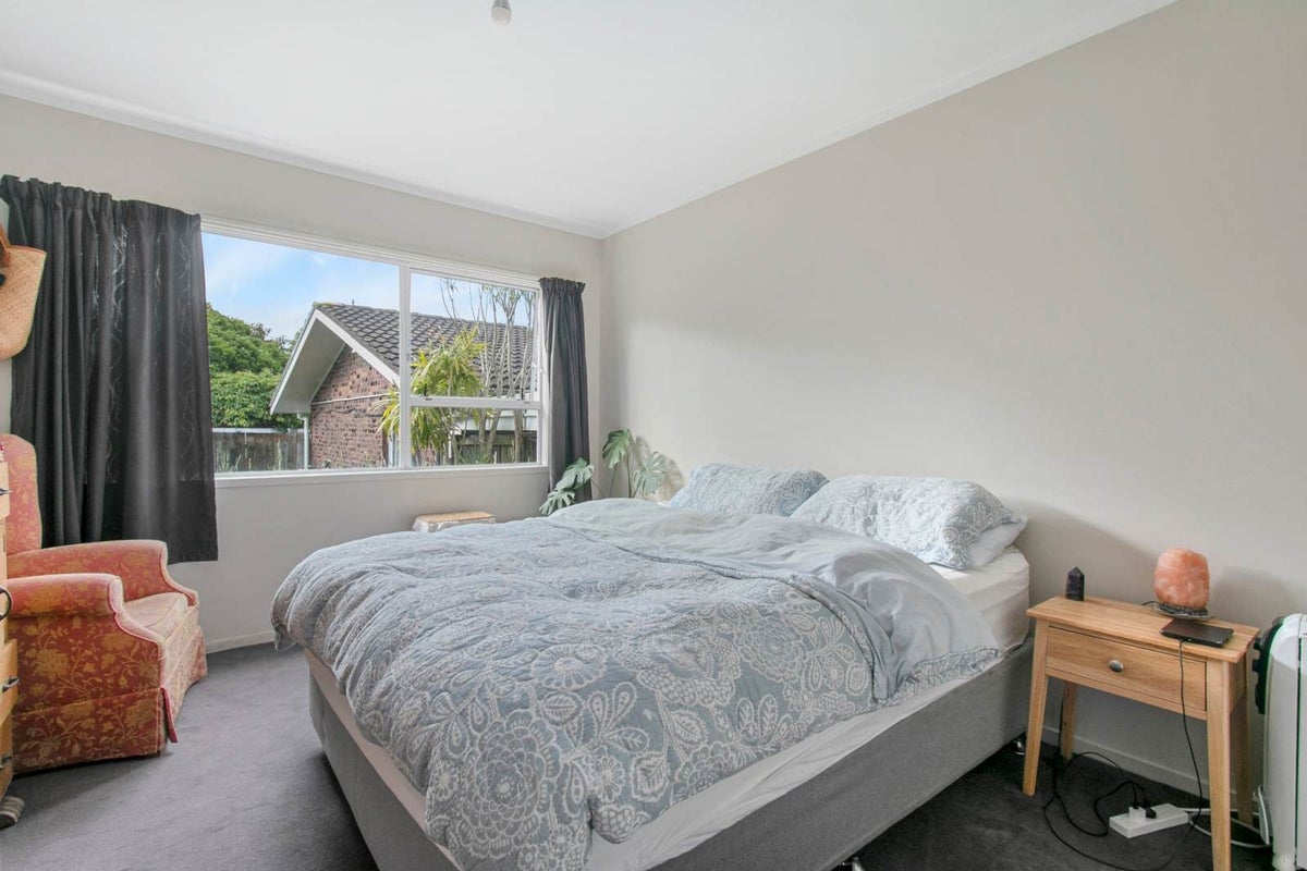 6/12 Telford Avenue, Balmoral, Auckland - Carousel 2